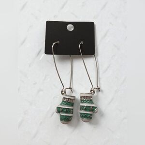 🔥X-mas Mittens Earrings🔥